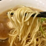 Ichikawashouten - はまぐりの柚子 醤油らぁ麺  麺リフト