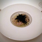 エディション・コウジ シモムラ - 牡蠣の冷製　海水と柑橘のジュレ 海苔風味