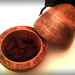 エディション・コウジ シモムラ - カカオのピーカンナッツチョコ