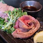 MEAT LABO ENISHI - 特選牛ザブトンの炙り