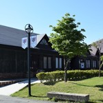 高畠ワイナリー - お店の外観(左手入口)