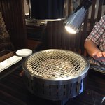 Yakiniku Baru Kaki - 焼き場…換気口からよく煙を吸って頂きました。