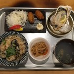 飛梅 - 牡蠣飯DXセット950円