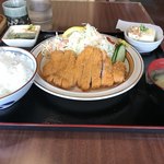 Yoshiroku - とんかつ定食