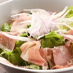 Prosciutto caesar salad