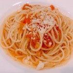 イタリアン・トマトカフェジュニア - ミネストローネスープパスタ