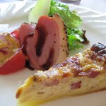 春陽亭 - タマゴがプリプリ、キッシュとその他前菜です♪