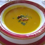 春陽亭 - とってもくり～み～、南瓜のポタージュスープです♪