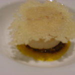 ル・マンジュ・トゥー - 焦点あってませんが、ホタテです。