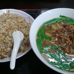 ラーメンセット[台湾醤油ラーメンと中華丼] 780円