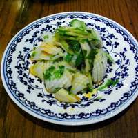 青菜 丸の内ブリックスクエア店 - イカとセロリの炒めもの