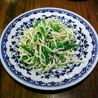 青菜 丸の内ブリックスクエア店 - 干し豆腐の炒めもの