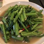 Puangkeaw - タイ風の空芯菜炒め@100バーツ