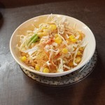 Ha Shitsu - ランチのサラダ