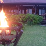 ビーチサイド - 解放的なテラス席