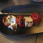 炭火串焼 とりみや - とまとチーズ