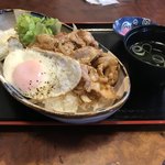 旬菜食堂　ひらき野 - スタミナ丼