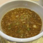 RAMEN RS 改 - 魚介つけ麺のつけ汁のアップ