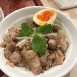 麦と麺助 - 炙りチャーシュー丼300円