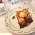 五感 - デザートフレンチトースト自家製バニラアイスクリーム