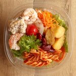 シナグロ ORGANIC SALAD & CAFE - シーフード＆ハーベスト季節野菜とハーブ香るシーフードマリネ