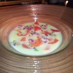 中島町倶楽部 - 佐賀の雲丹とシャーベットにした糸島のフルーツトマトが入ったアスパラすりながし