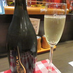 ビストロ アオキ - スパークリングワイン