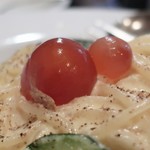 トリワイン ＰＩＫＯＳＨＨＨＵ - トマトでも卵黄ではなく玉ひも、、