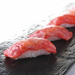 焼肉 とんび 栄店