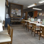 Yamagatano Niku Sobaya - 清潔感のある店内