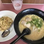 Hanchan Ra-Men - 半ちゃんラーメン