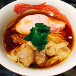 Japanese Ramen Noodle Lab Q - 清湯醤油ワンタン1150円