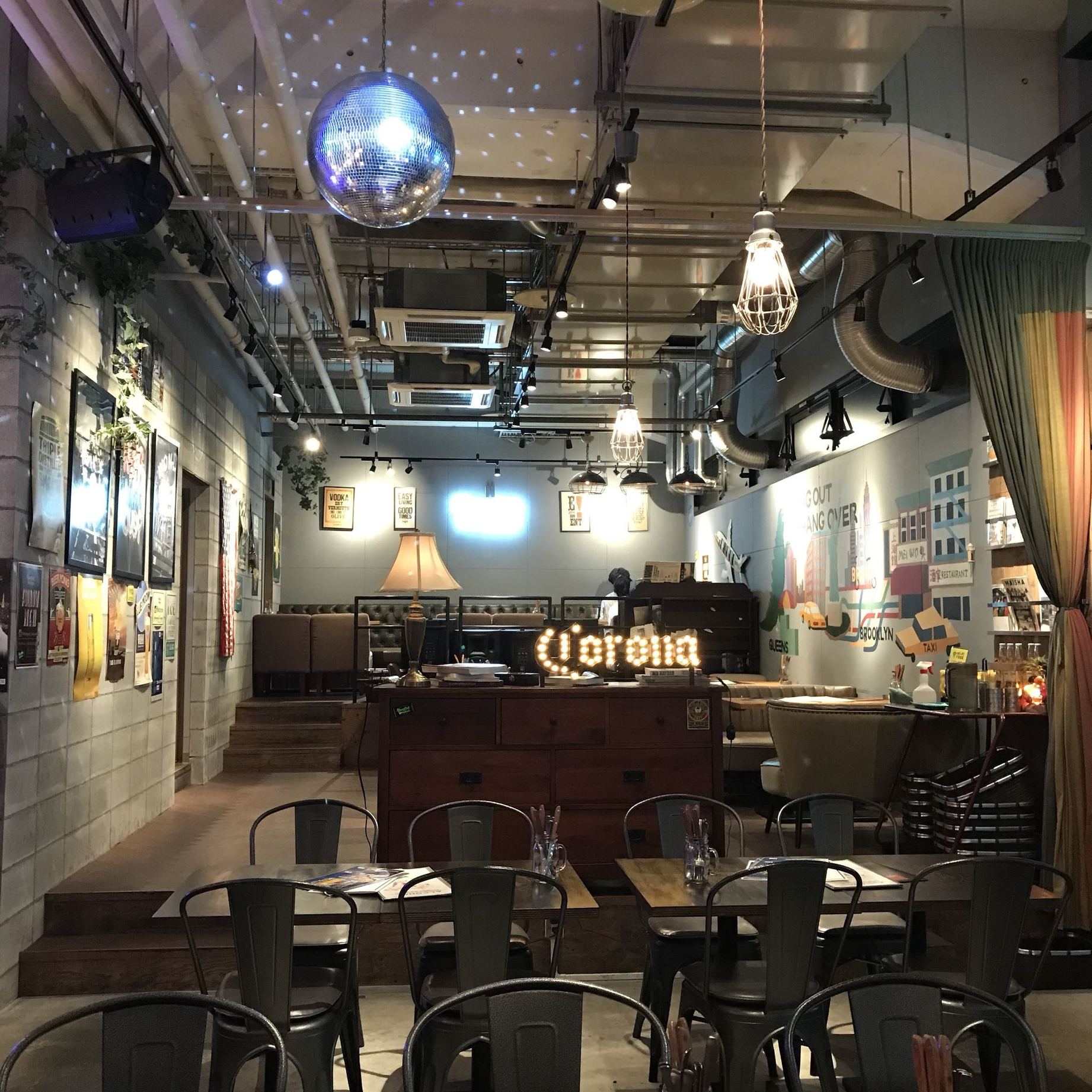 写真 5ページ目 Hangout Hangover 西武新宿brick St 店 ハングアウト ハングオーバー 西武新宿 ダイニングバー 食べログ