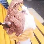 ジェラート オブラーテ - ミルクとチョコレート ダブル380円がオープン価格で360円