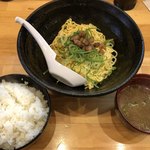 大名ちんちん - サービスランチ650円
まぜそば＋スープ、ごはん