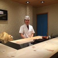 鮨 千陽 - 二十歳の職人さん