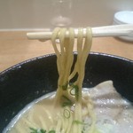 くろす - 麺リフトアップ