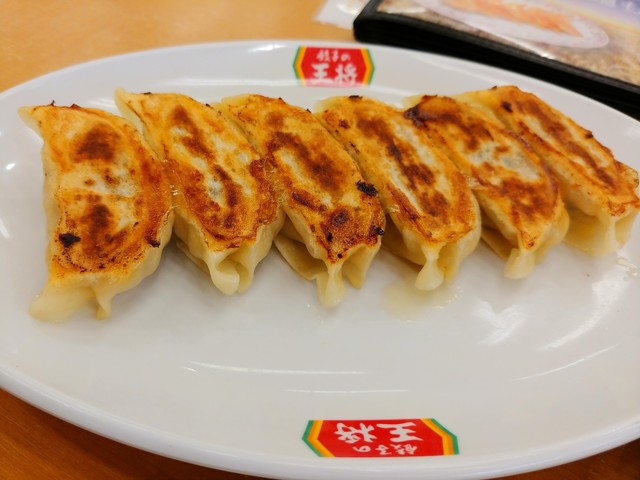 饺子の王将 - にんにくゼロ饺子一人前220円(税抜)