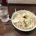 長崎菜館 - 最初に出てくるスープ。