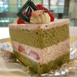 カフェ・ディ・フェスタ - 苺と抹茶の桜ショート 2017/03/23