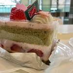 カフェ・ディ・フェスタ - 苺と抹茶の桜ショート 2017/03/23