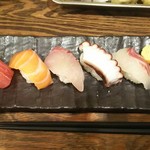 地魚酒場 魚八商店 - お寿司