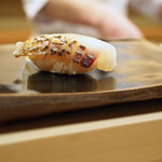 日本橋蛎殻町 すぎた - 【握り】真鯛