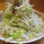 自家製太麺 ドカ盛 マッチョ - 野菜ちょいまし、魚粉まし