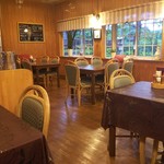 カンパーニュ - 内観