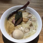 支那そば なかじま - わんたんそば 塩 ¥900
            味付玉子 ¥100
            麺大盛 ¥100