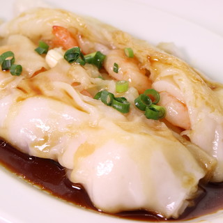 カフェメニューも充実したラインナップ。テイクアウト可◎