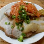 立呑み きむらや - 煮豚キムチ乗せ