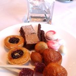 横浜モノリス - 