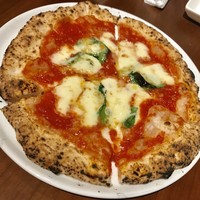 パージナ イタリアン ファイアワークス プラス カフェ ～薪焼きイタリアンとワイン～ - マルゲリータS¥950外税